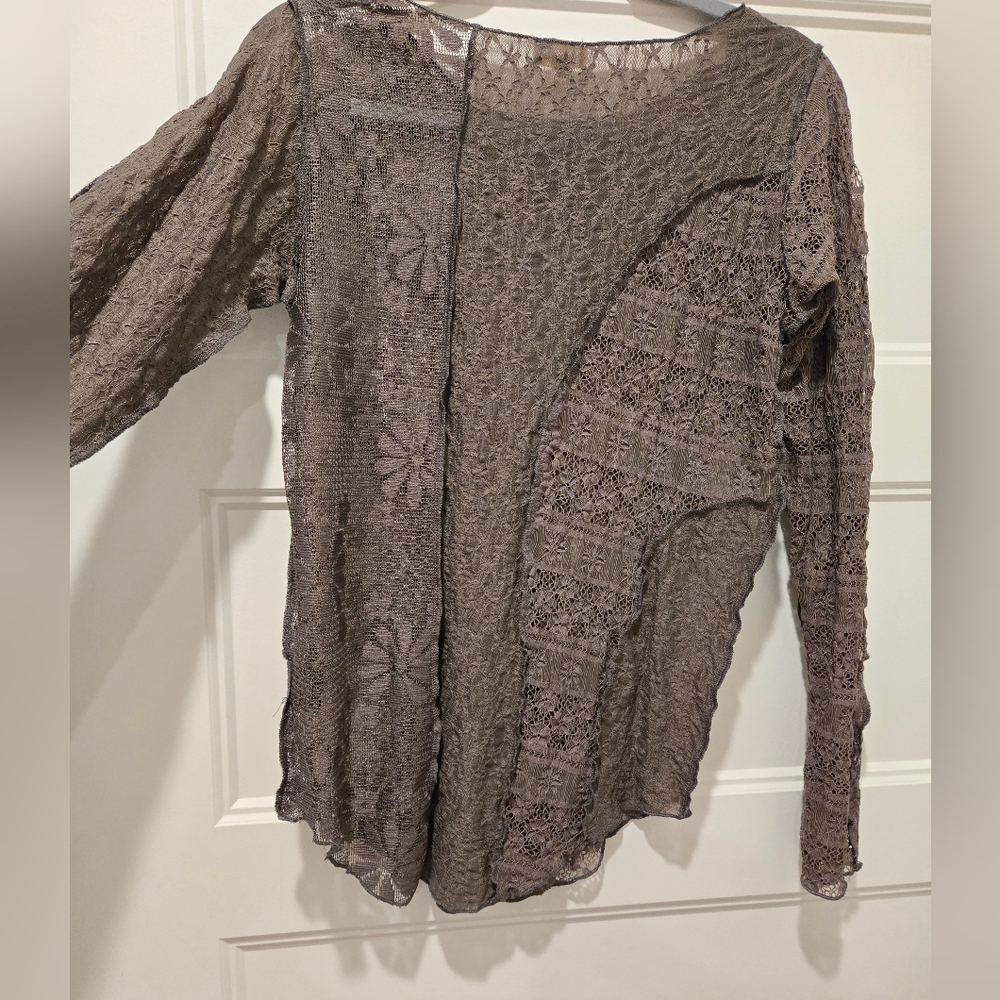 POL Women's Long Sleeve Lace & Crochet Top —Gray - Picture 4 of 4